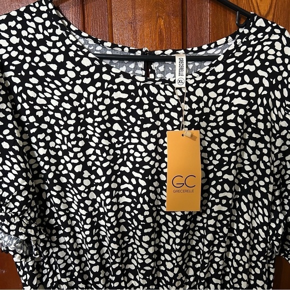 XL - Grecerelle Tiered Dress - Picture 6 of 7